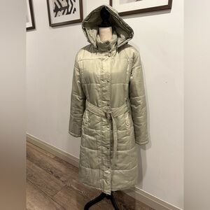 Top secret  VTG long puffer jacket sage green SZ L EUC zip front hooded